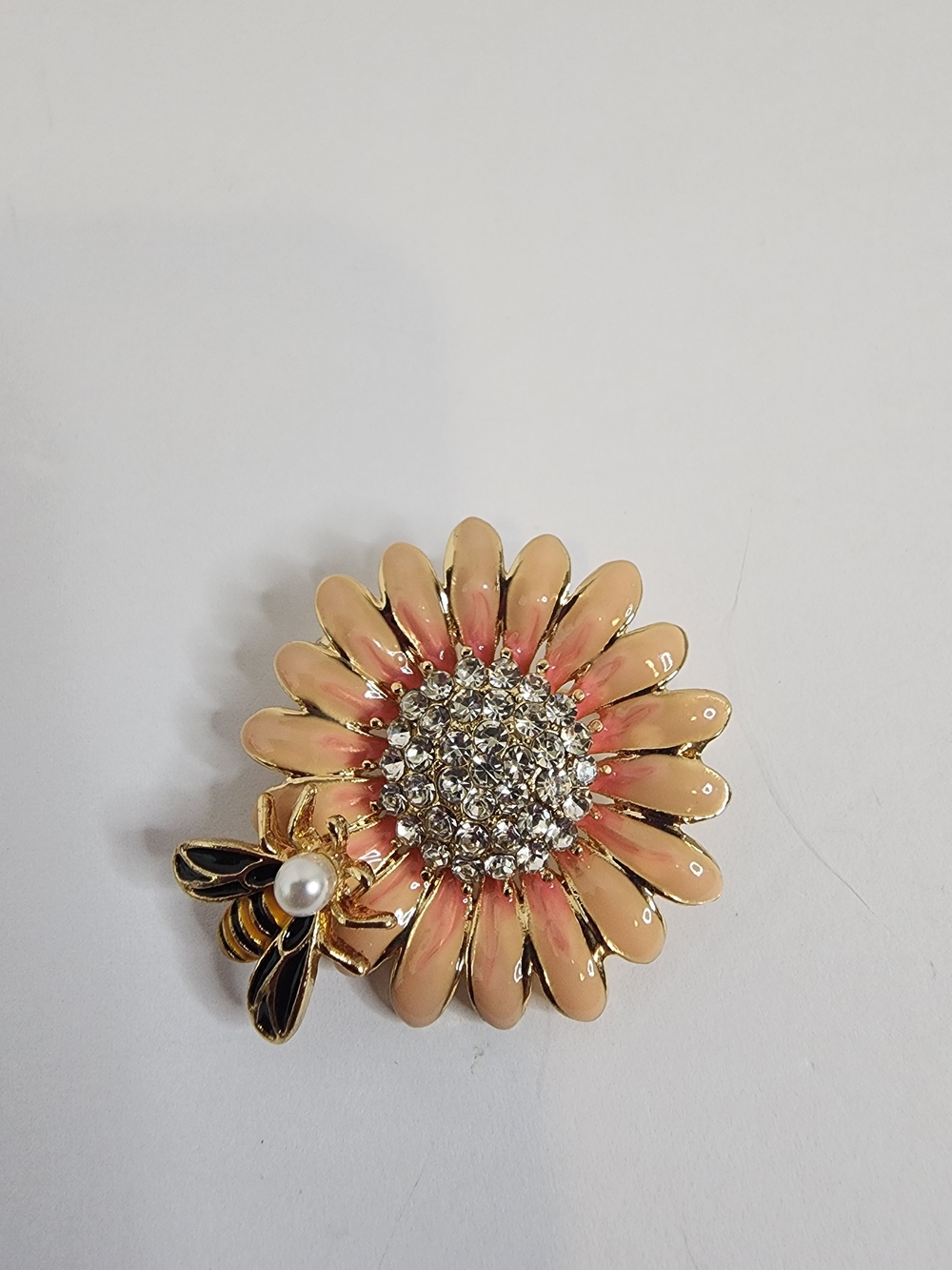 Floral Sunflower Bee Brooch Pin in Peach and Gold, NWOT.  1.5" x 1.5"